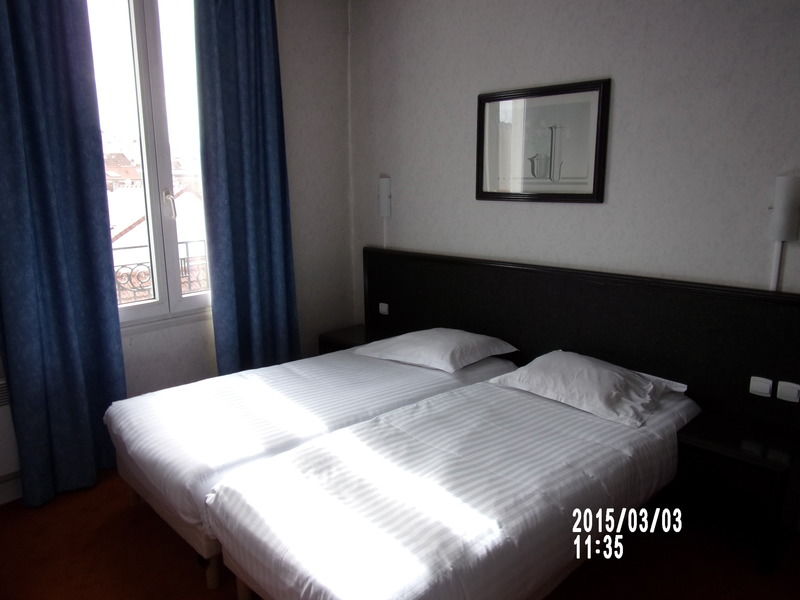 Hotel Des Arts Rueil-Malmaison Exteriör bild